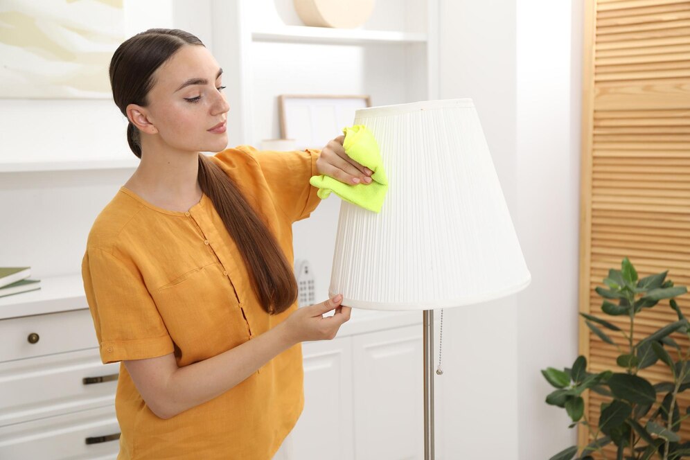 oil lamp shade and glass cleaning